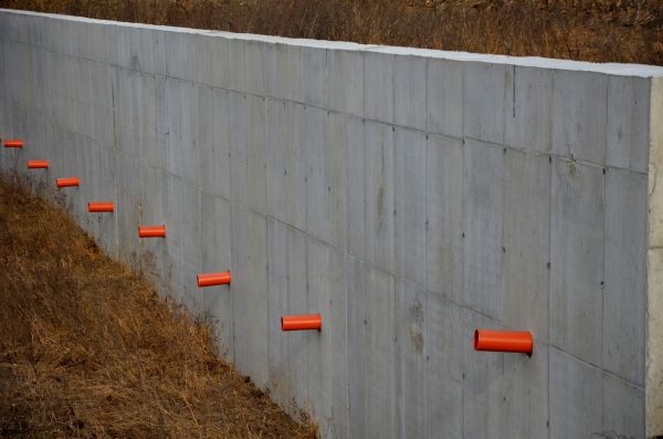 Cost of Cement Wall Pouring in Crestview