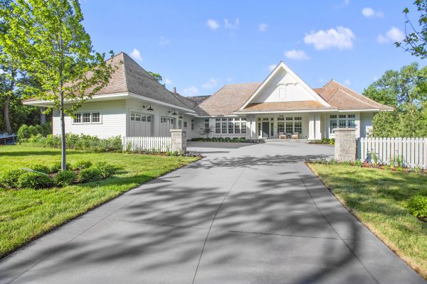 Cost of Driveway Concreting in Crestview