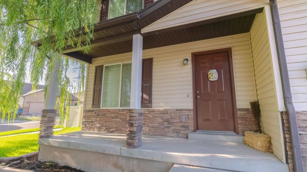 Cost of Porch Concrete Construction in Crestview