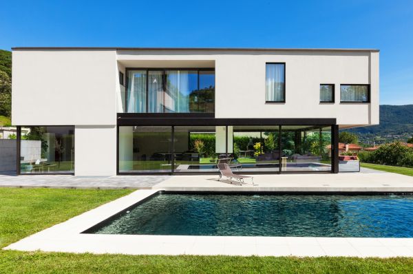Cost of Poolside Concrete Construction in Crestview