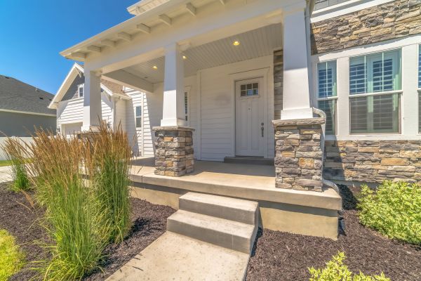 Cost of Steps Pouring in Crestview