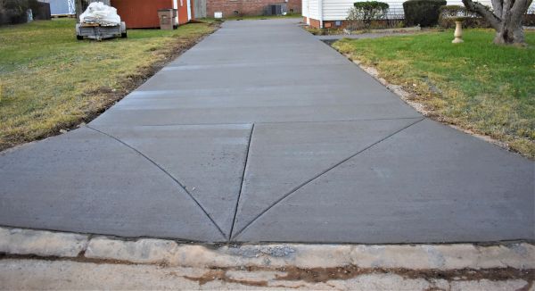 Cost of Apron Pouring in Crestview