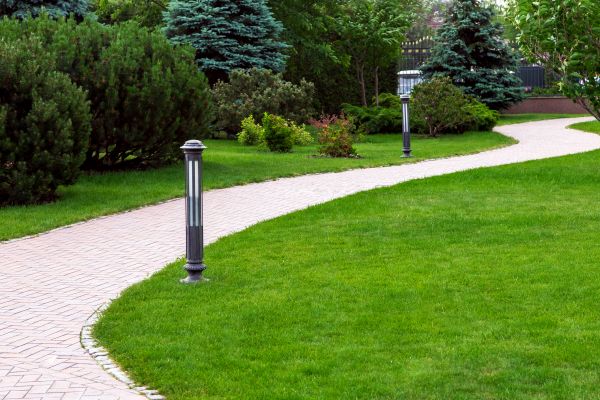 Cost of Backyard Sidewalk Installation in Crestview