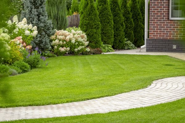 Cost of Landscape Walkway Installation in Crestview